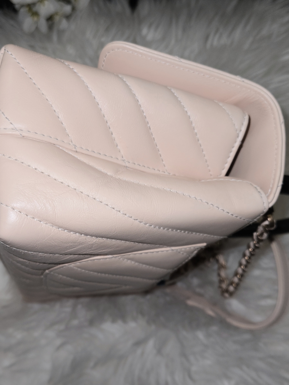Chanel Coco Aged Calfskin Beige Quilted With Lizard Top-Handle Bag - Picture 7 of 11